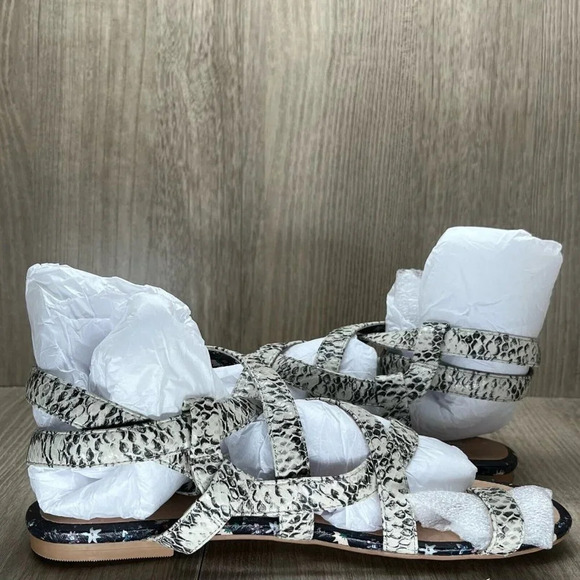 Cabi Sandals Womens Sz 7M Athena Snakeskin Gladiator Flats Leather White Black - Picture 12 of 12